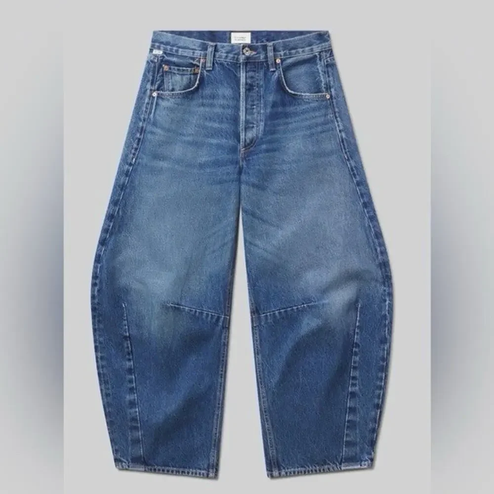 Citizens of Humanity Petite Horseshoe Jeans Size 28 in Claremont - Picture 1 of 10